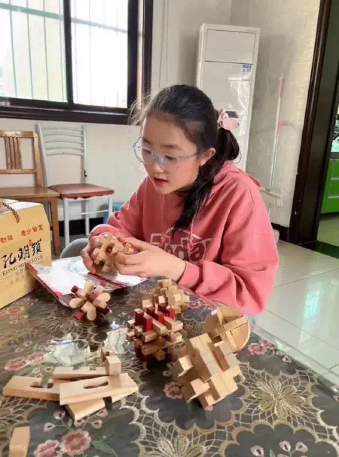 万高益智玩具