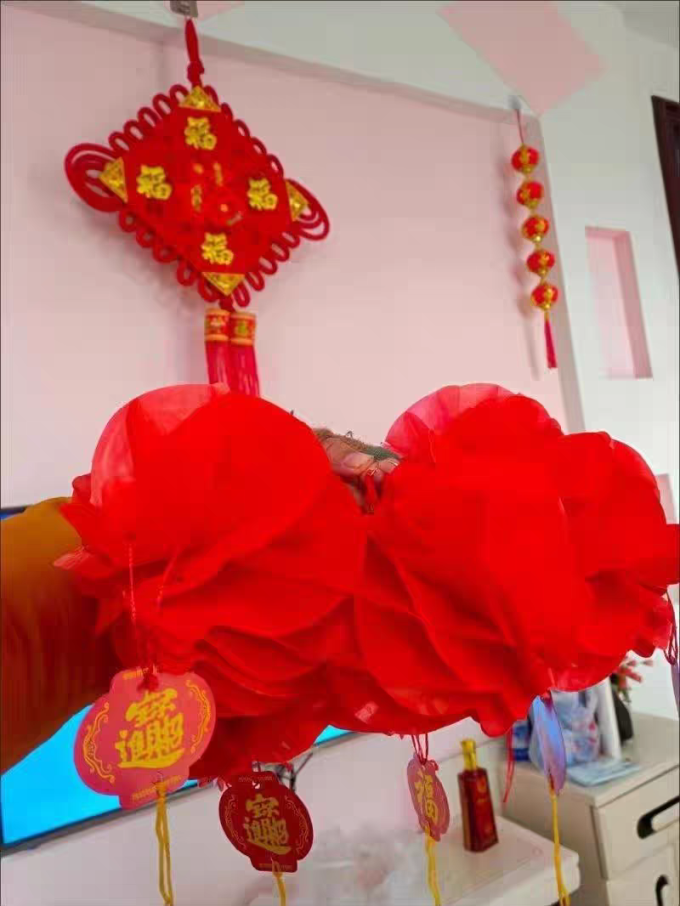 探露节庆饰品