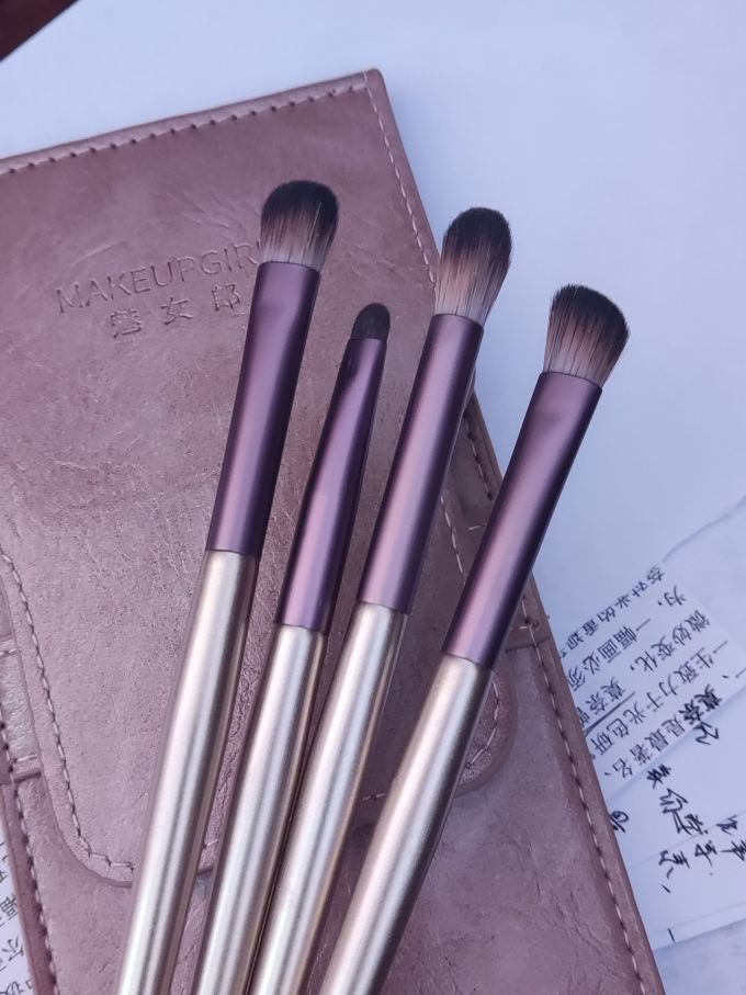 魅女郎化妆刷
