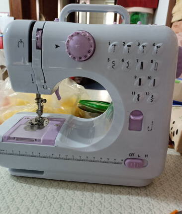 功能齐全质量非常好的缝纫机