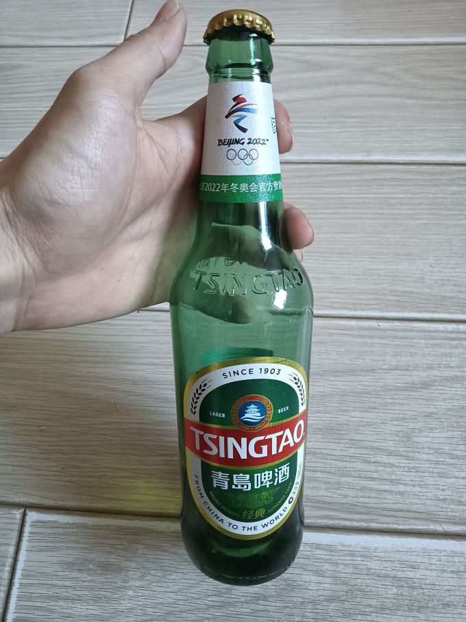 喝啤酒就找青岛小棒