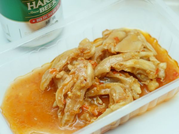 柠檬酸辣味小胡鸭鸭掌