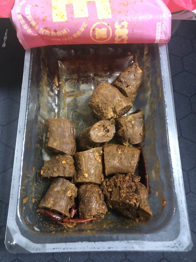 周黑鸭肉干肉脯