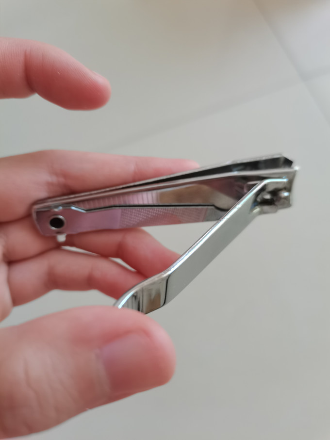 简约大方 男生无名指大小,轻松应对任何一只手指或脚趾的指甲盖,锋利