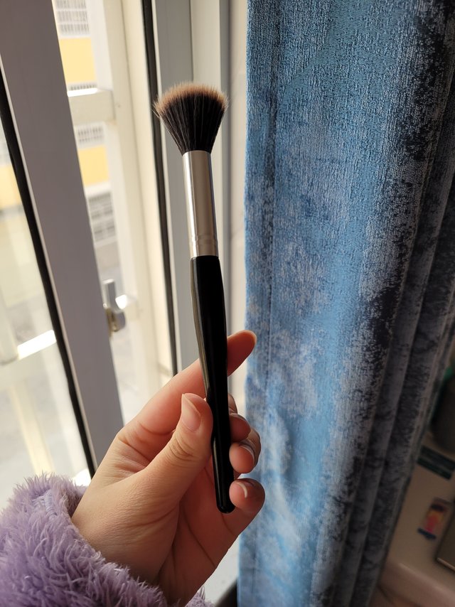 画出氛围感腮红的腮红刷