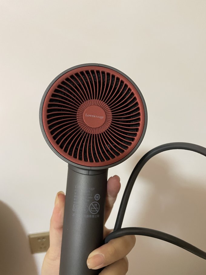 罗拉如炬电吹风