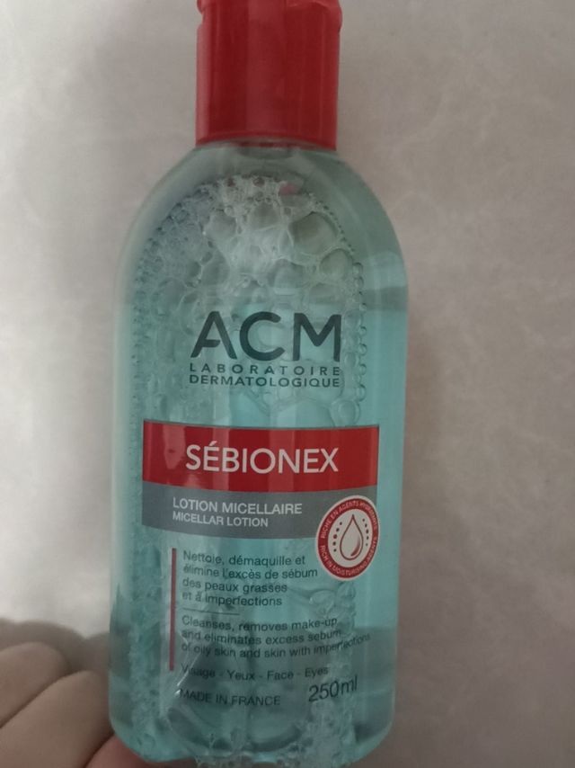 一万年安利的卸妆水