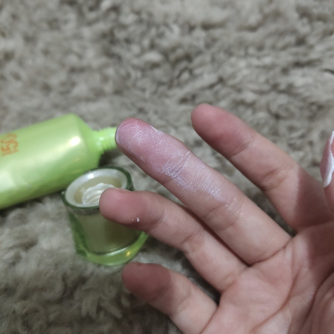 百雀羚面部防晒