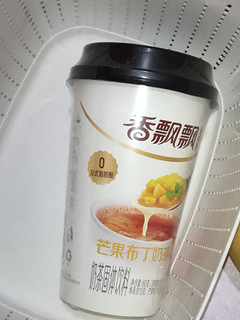 推荐这款美味的芒果布丁奶茶