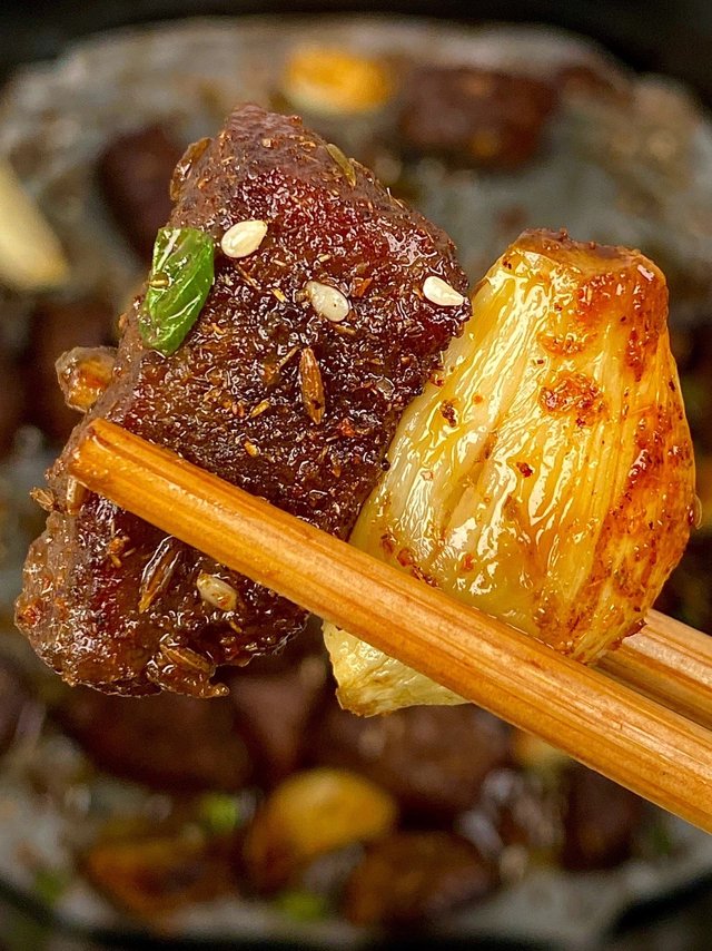 蒜香孜然牛肉粒
