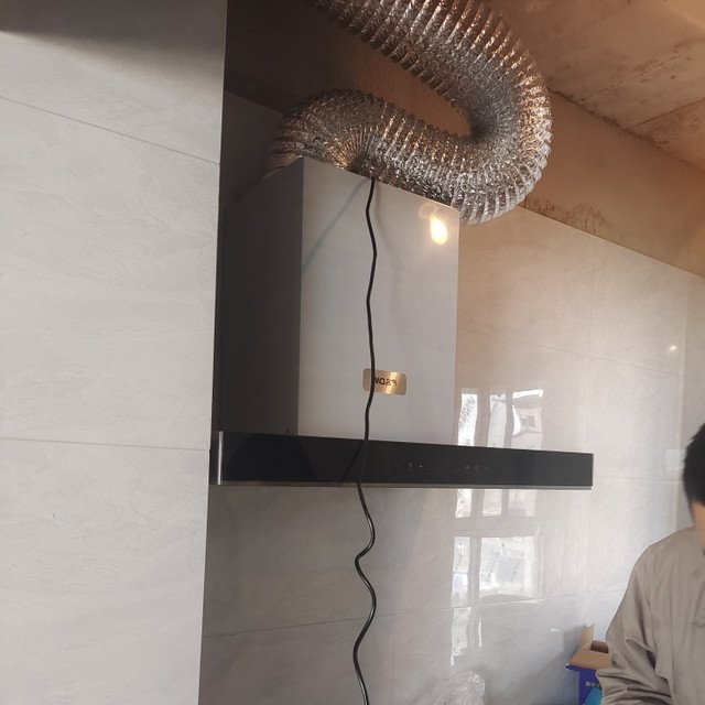 安装后已试机，机子很美观和宣传一样