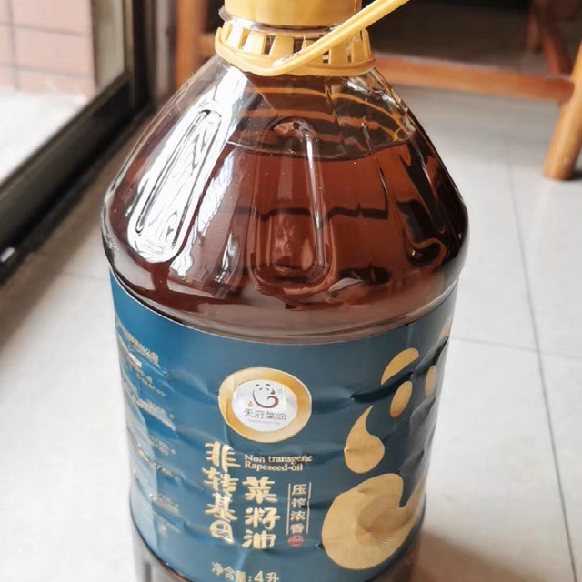 这款非转基因的菜籽油炒菜实在是太香了