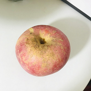 丑，但是很甜的丑苹果 太好吃啦！