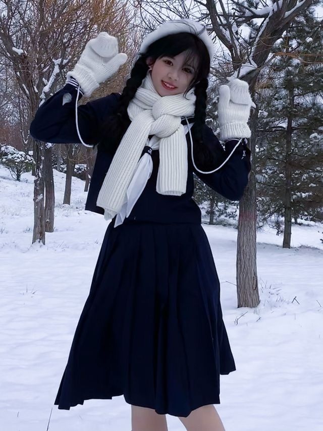 绀三本真的是jk制服里永远的神！