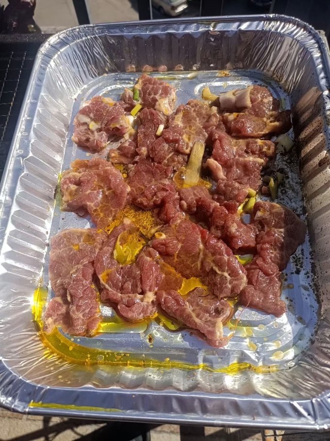 夏季牧场牛肉