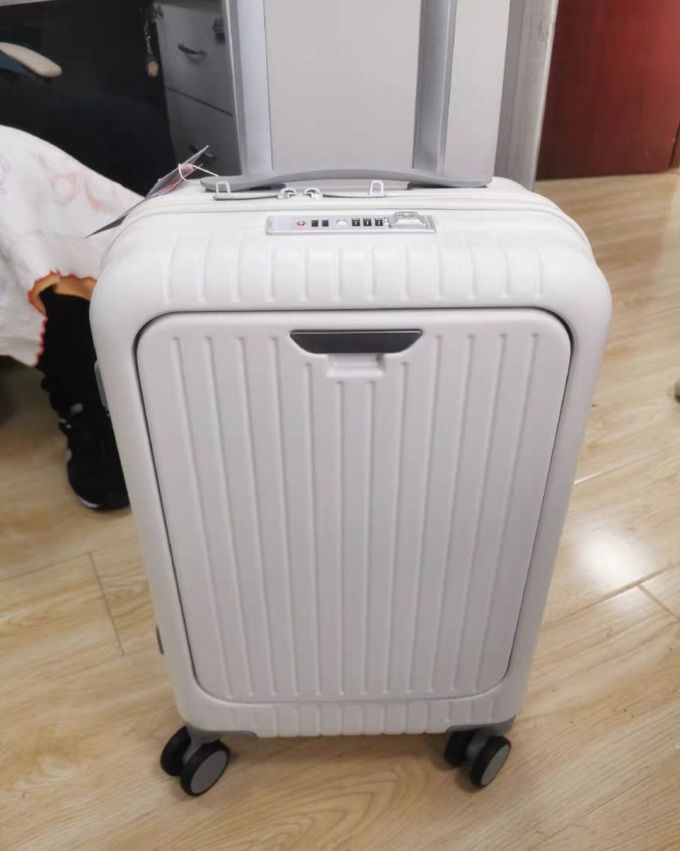 拉杆箱