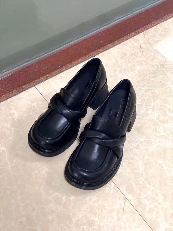 女士单鞋