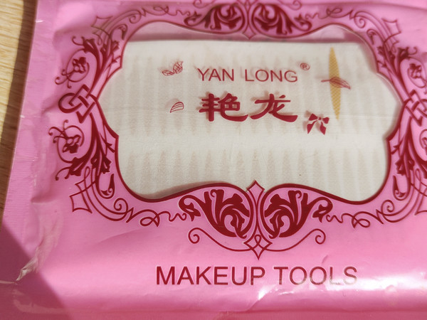 单眼皮女孩放大双眼神器！
