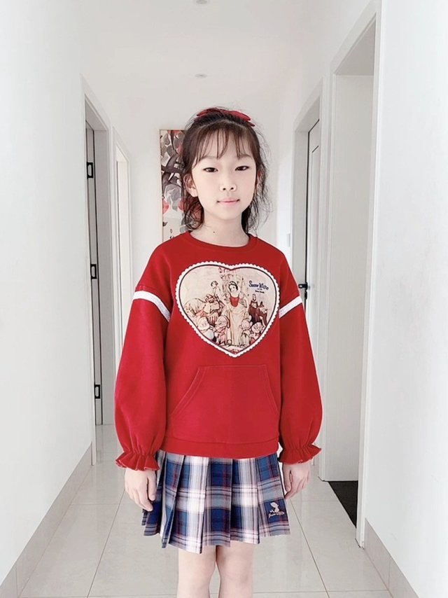 白雪公主联名红色加绒卫衣