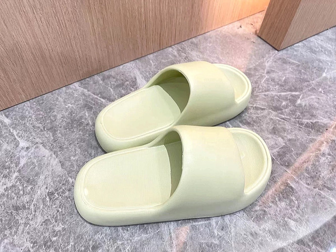 浴室拖鞋