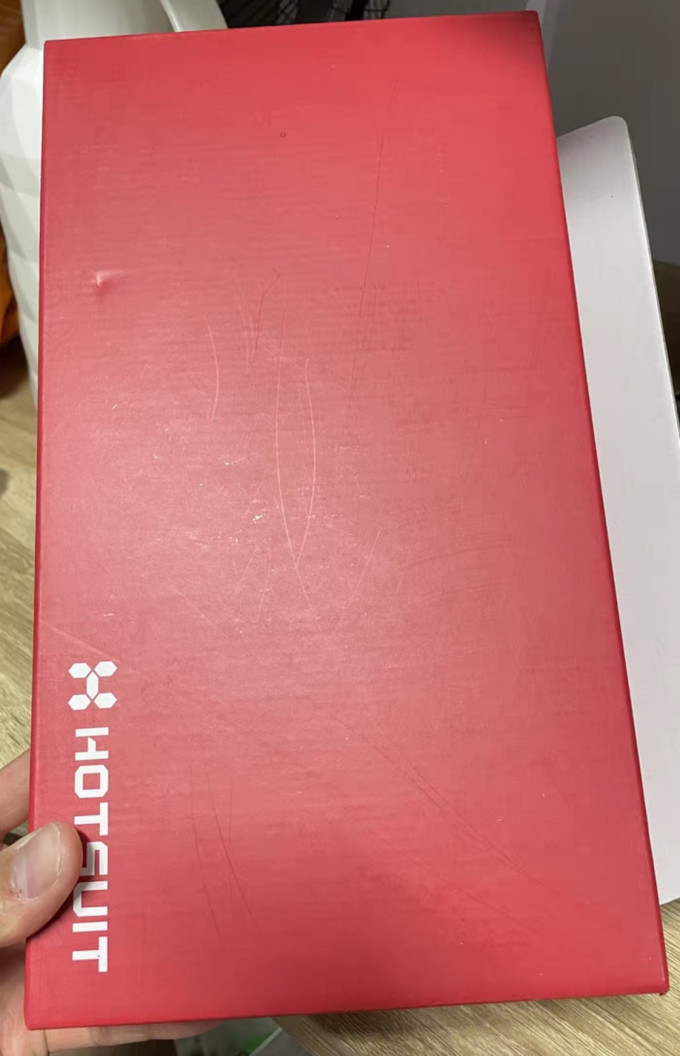 后秀运动夹克