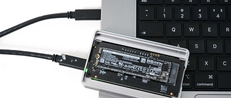 阿卡西斯USB4硬盘盒评测：内置致态TiPlus5000固态硬盘测试_移动硬盘盒_ 