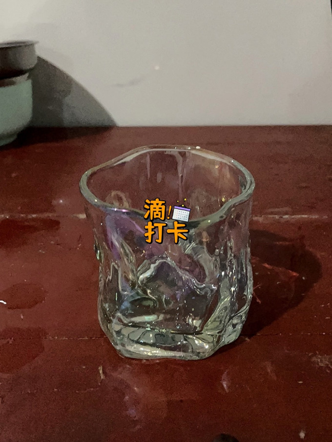 玻璃杯