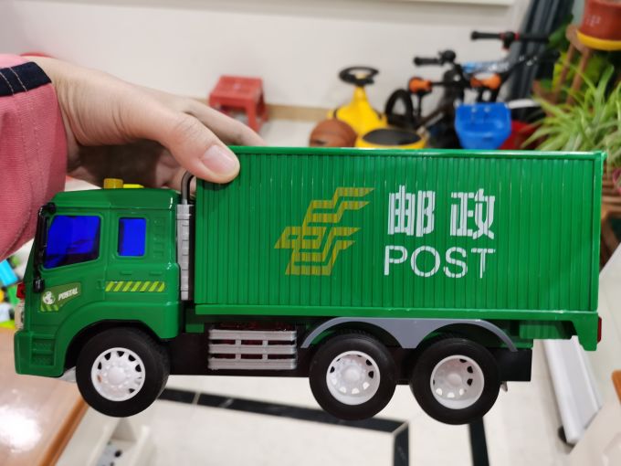 精灵狗汽车模型