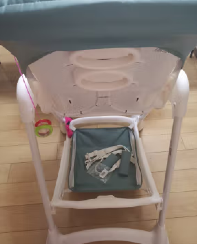 帛琦婴儿餐椅