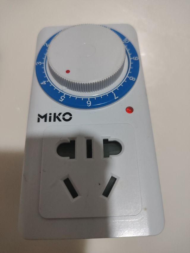 简单方便的旋钮式定时插座