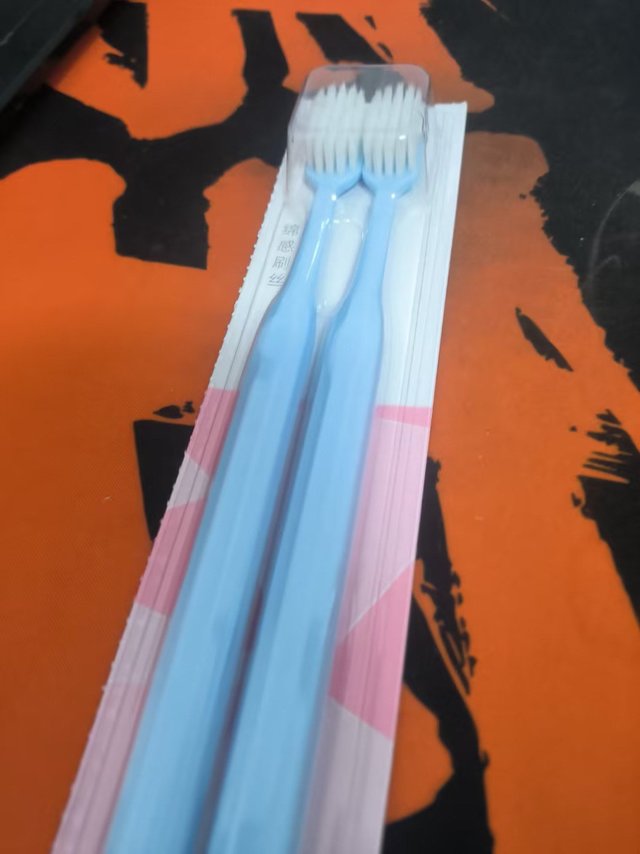 有和我一样喜欢用软毛牙刷的朋友吗