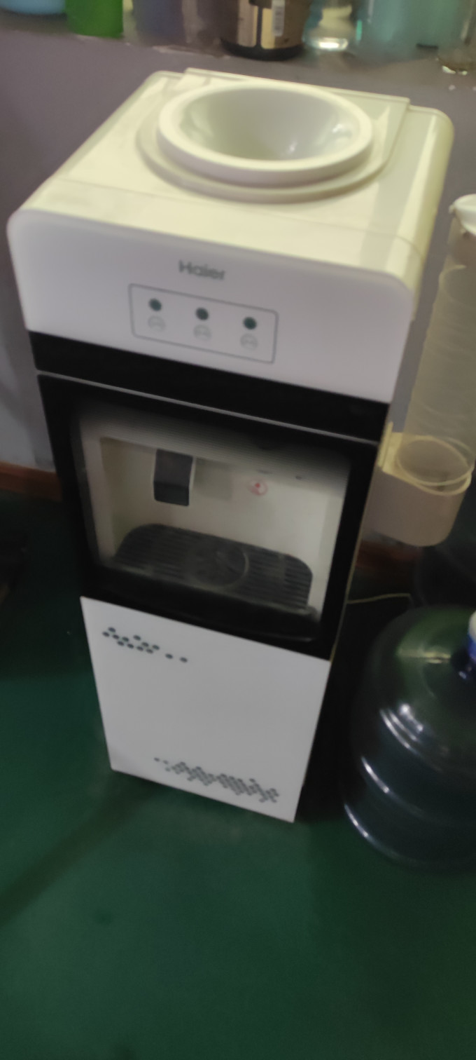 饮水机
