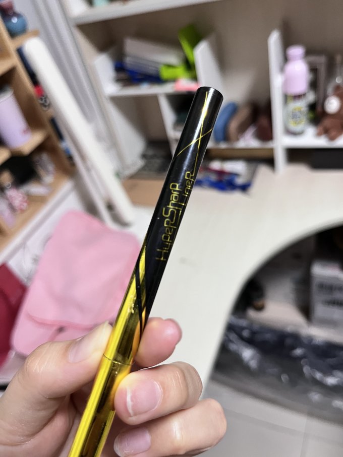 美宝莲眼线