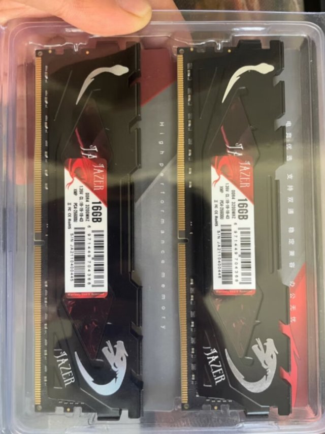 
读写速度真的有点快到夸张了，这个还是还