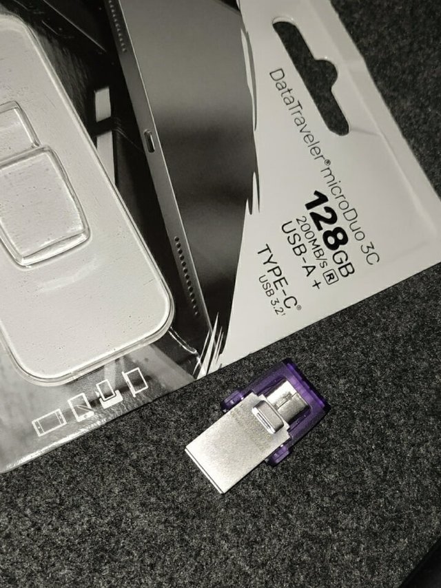 金士顿出品，必属精品，这个小U盘电脑和手