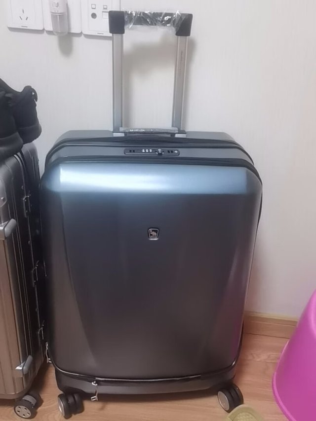 外观颜值：好容量大小：够用做工质量：