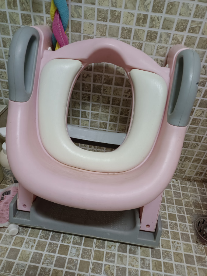 婴儿坐便器