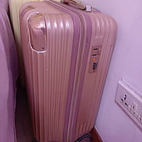 小仙女旅行必备的行李箱
