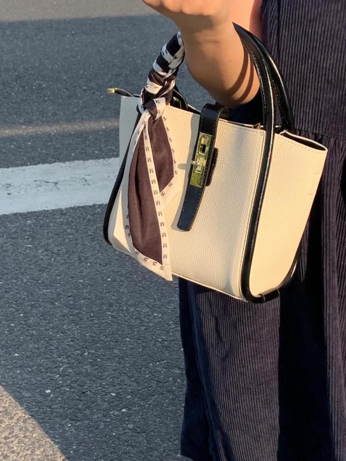女士手提包