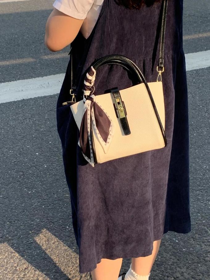 女士手提包