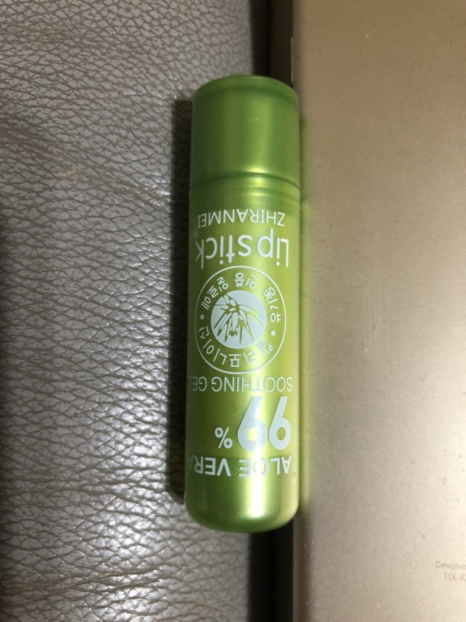 润唇膏