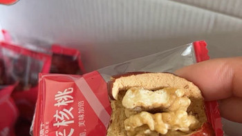 ￼枣夹核桃蜜饯果干红枣