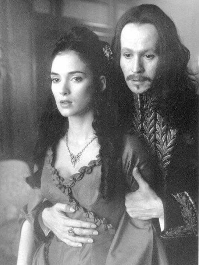 适合小情侣观看的电影之《惊情400年》