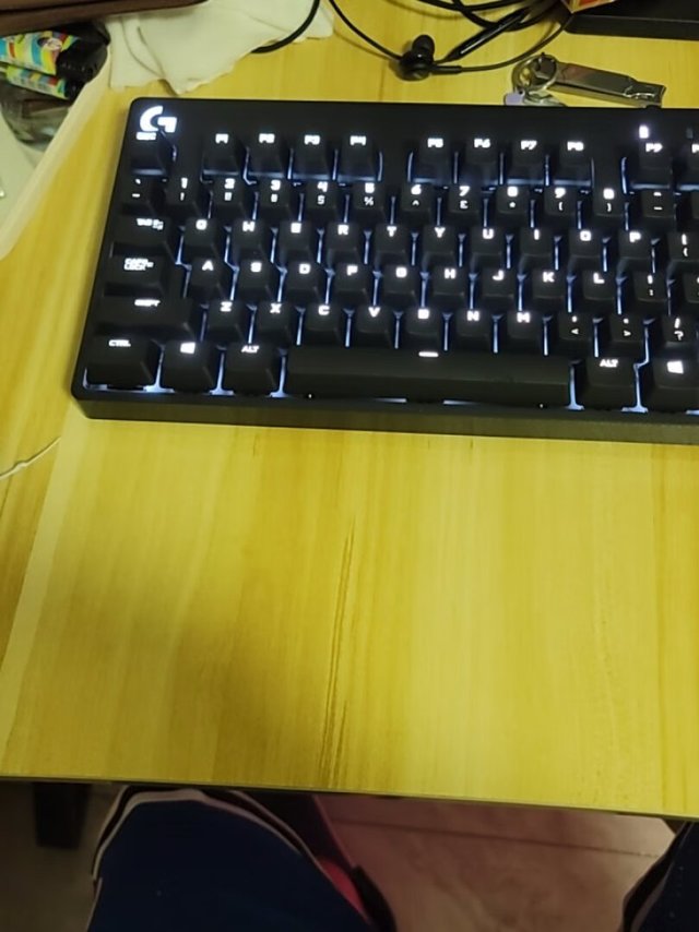 京东自营服务态度很好,发货速度很快,第二
