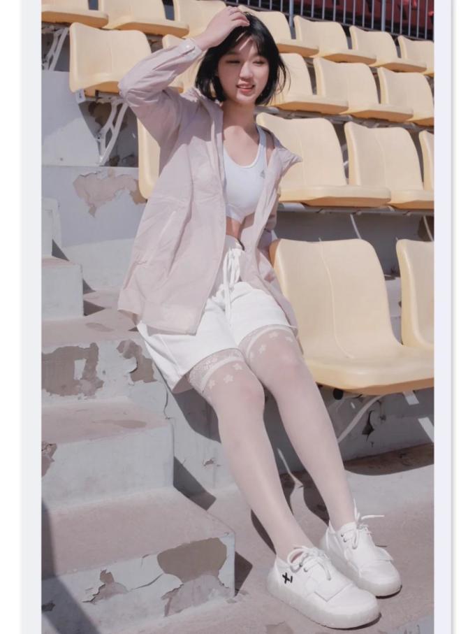 凯乐石女外套