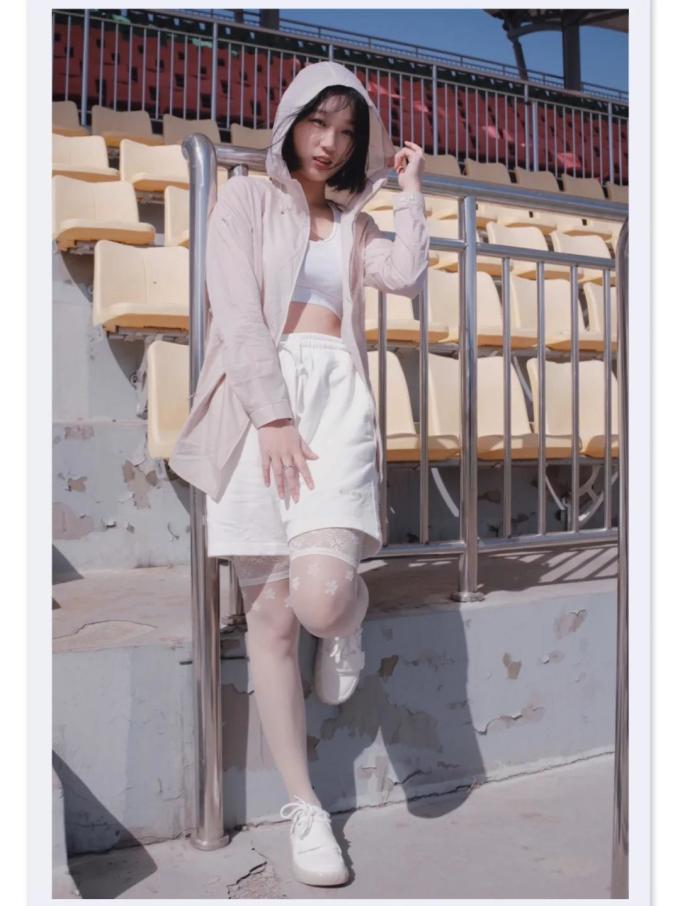 凯乐石女外套