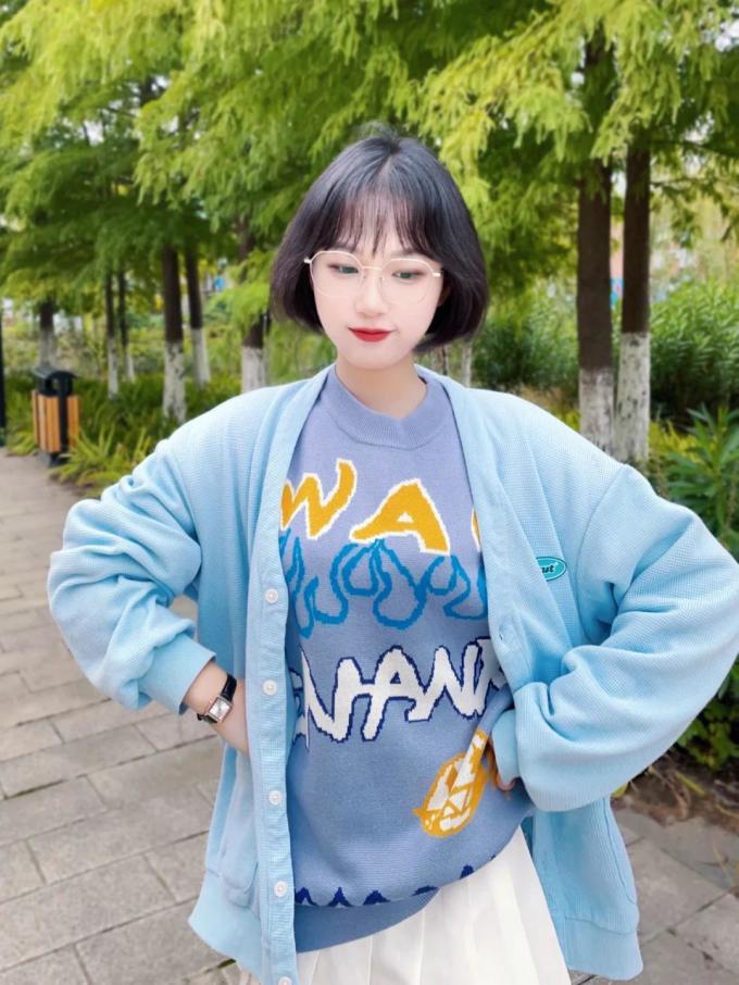 闪电潮牌女士毛衣
