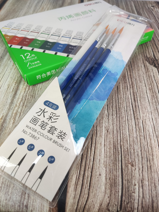 买了颜料还要换笔，下次直接买套装。。。