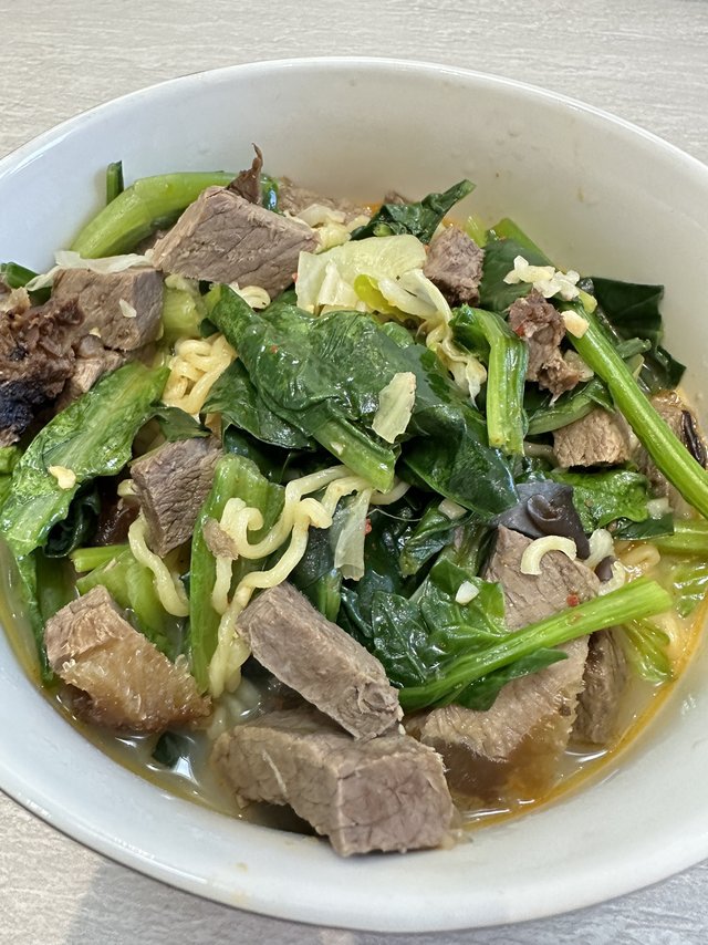 汤达人金汤肥牛真好吃！自己加菠菜和牛肉