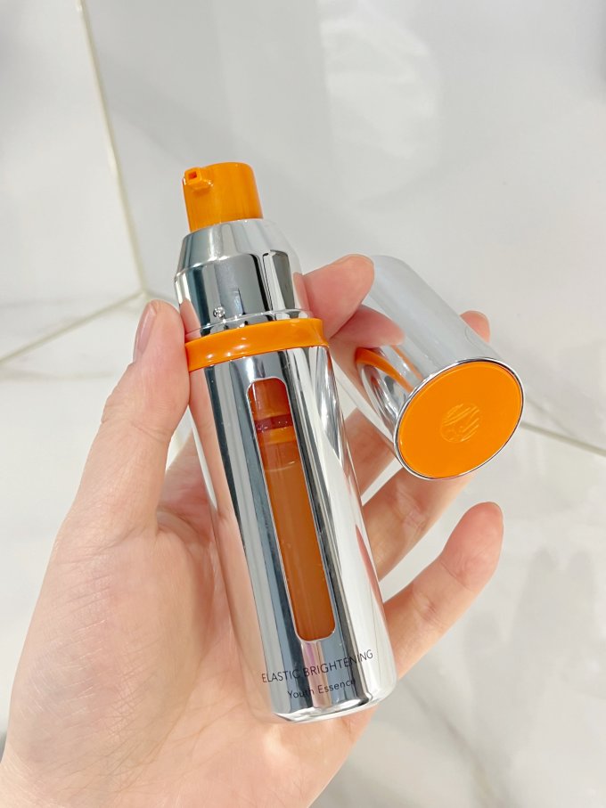 珀莱雅精华液